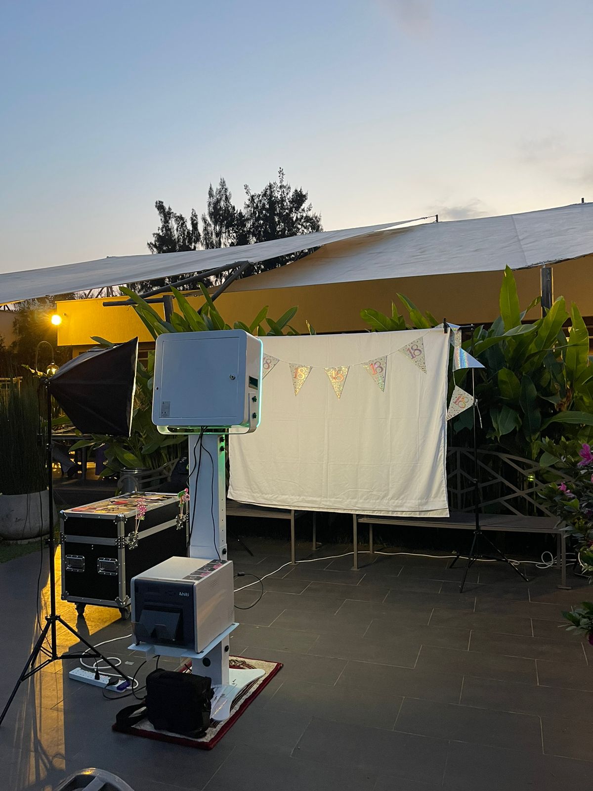 Wedding photobooth rental